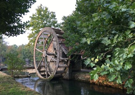 Wassermühlenrad an der Heder 