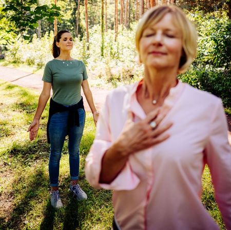 Atemübung im Heilald Bad Lippspringe 