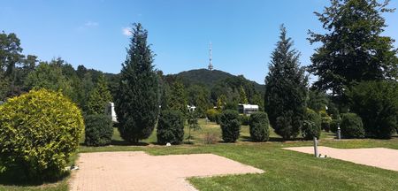 Campingpark Bielefeld mit Blick auf den Teutoburger Wald