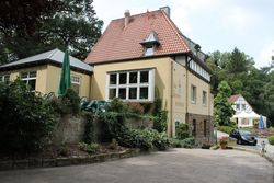 Außenansicht Salz- und Zuckerland - gelbes Gebäude