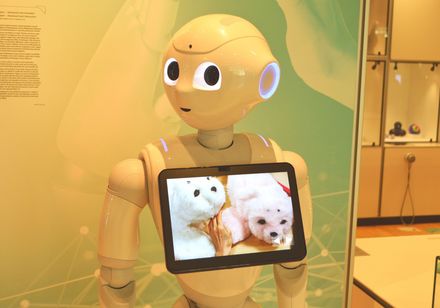 Roboter Pepper im Heinz Nixdorf MuseumsForum