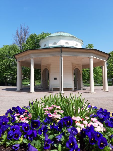 Brunnentempel im Hist. Kurpark, Foto: GesUndTourismus Horn-Bad Meinberg GmbH