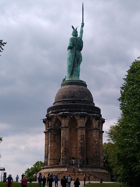 Der Rücken des Hermannsdenkmals