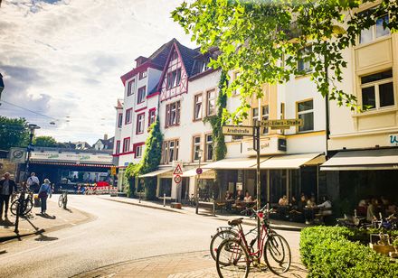 Gastronomie in Bielefeld am Emil-Groß-Platz