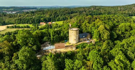 Luftaufnahme Burg Ravensberg im Erfolgskreis Gütersloh