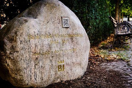 Gedenkstein der Bielefeld Verschwörung