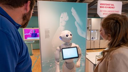 Roboter im Heinz Nixdorf MuseumsForum - Ausflug mit Kindern