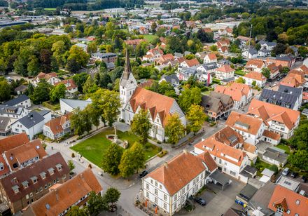 Luftaufnahme von Versmold, mittig die St. Petri Kirche