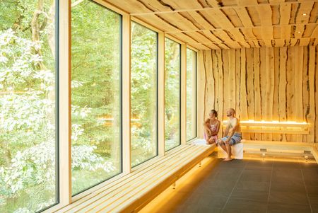 Panorama-Waldsauna im Waldgarten der Westfalen Therme