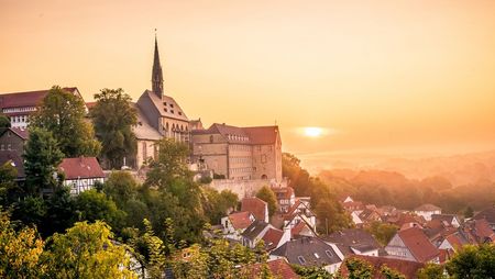Warburger Stadtansicht bei Sonnenaufgang