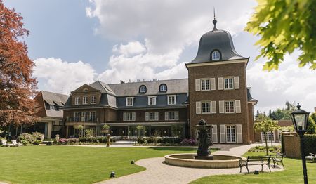 HaupthausKlosterpforteHarsewinkel