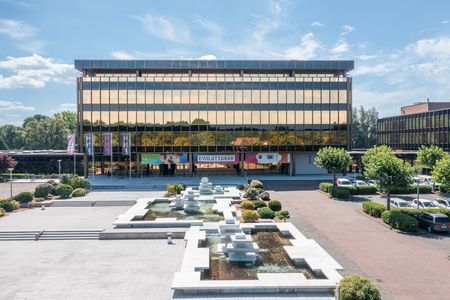 Das Heinz Nixdorf MuseumsForum von außen