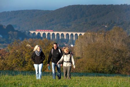 Viadukt Wanderweg - Foto: Touristikzentrale Paderborner Land e.V.