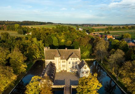 Luftaufnahme Wasserschloss Schweckhausen